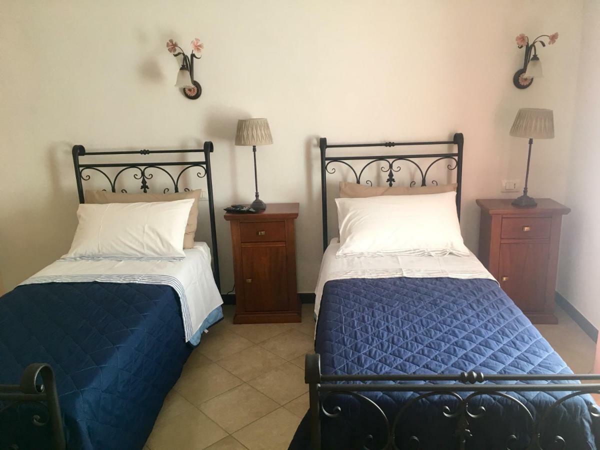 Agriturismo La Ferriera Пиньйоне Экстерьер фото